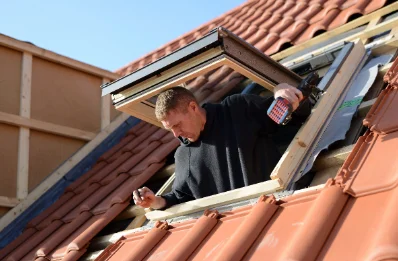 Pose de fenêtres de toit Velux à Bugny
